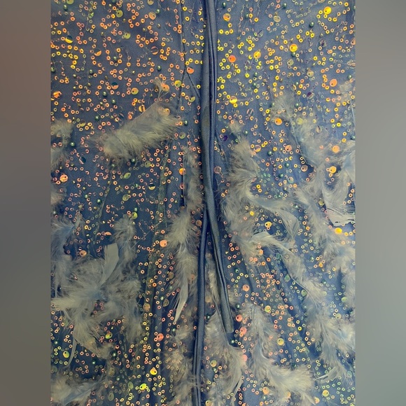 Dear Moon Juniors Periwinkle Illusion Corset Feather Skirt Gown Size 13 Sequins - Picture 6 of 16
